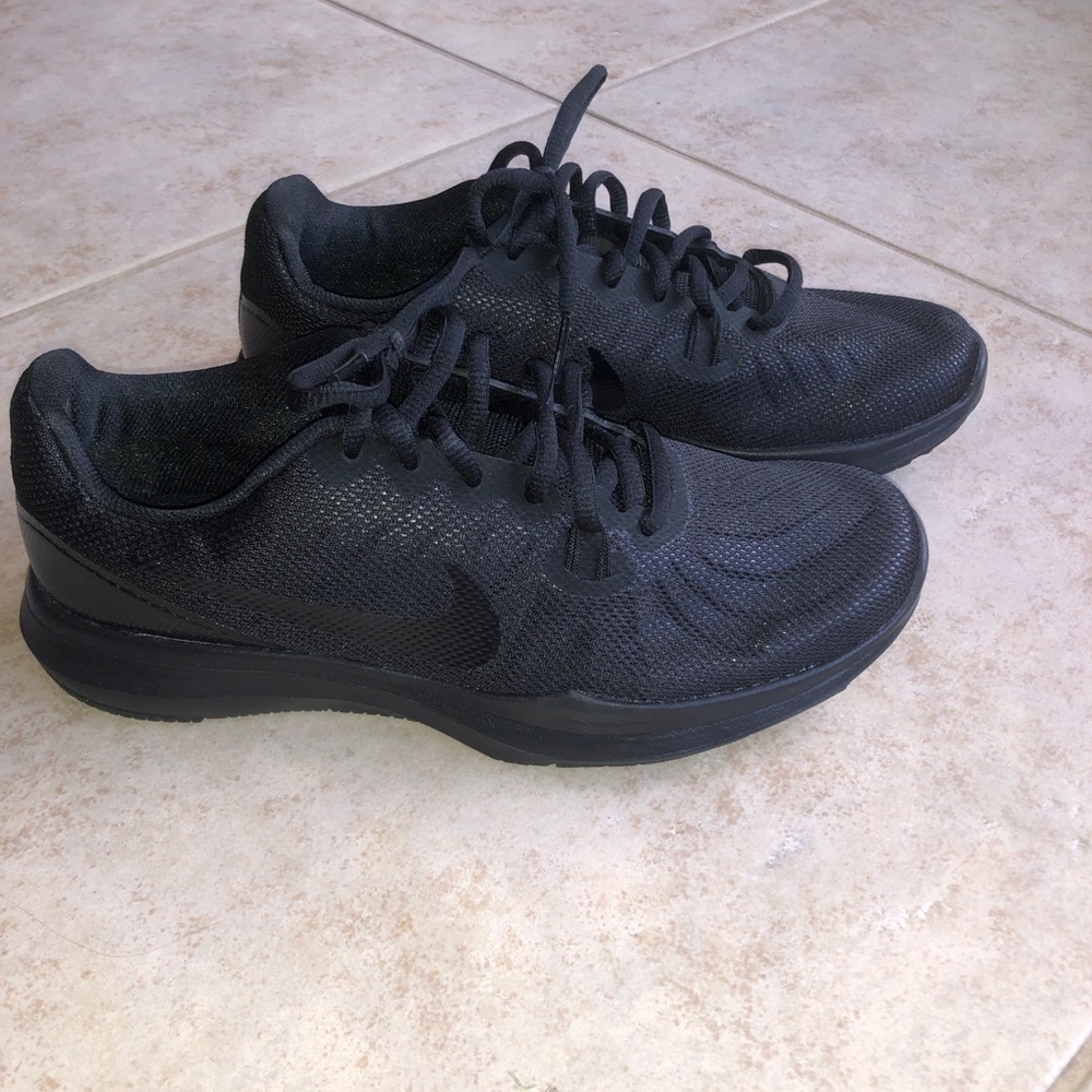 Black Nike’s - Picture 1 of 5